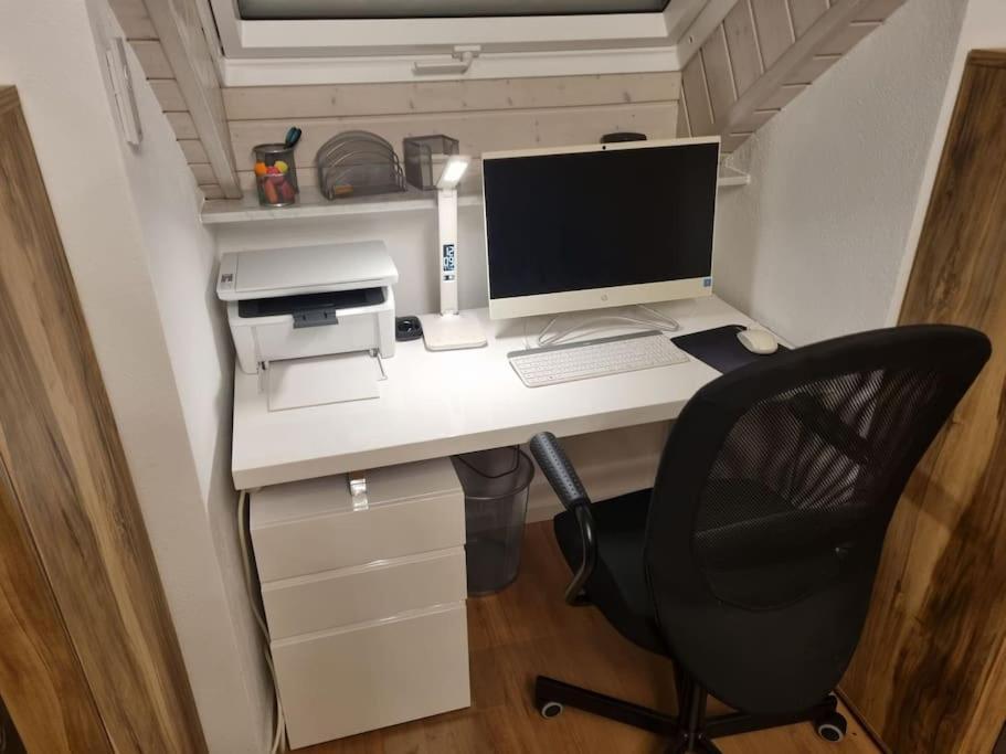Gemuetliche Wohnung Am Waldrand Thierhaupten エクステリア 写真