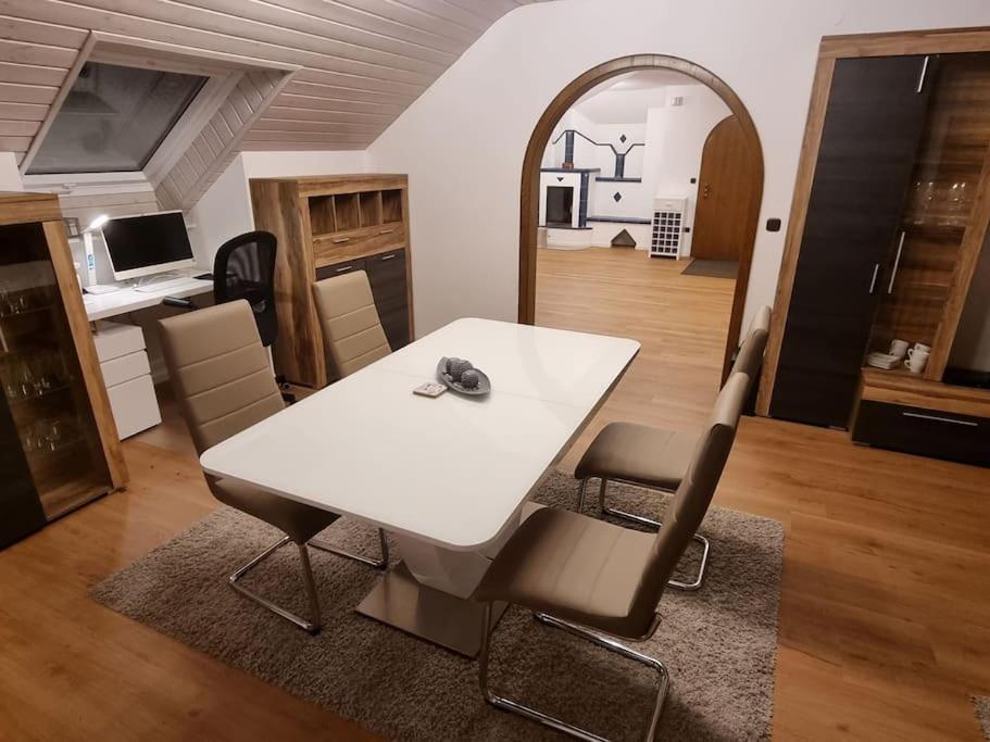 Gemuetliche Wohnung Am Waldrand Thierhaupten エクステリア 写真